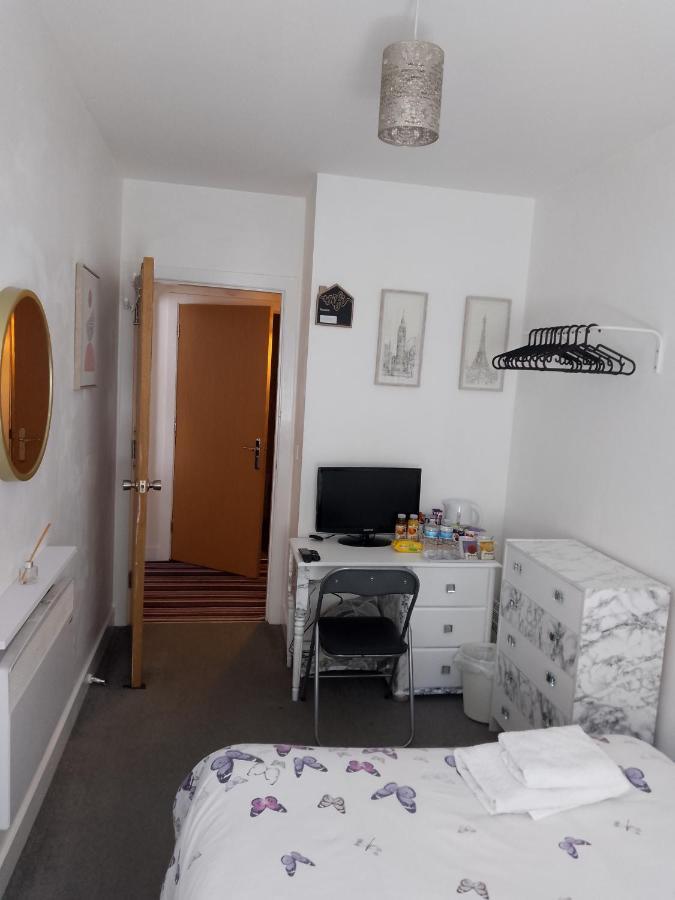 Bed And Breakfast Double Room Chester City Centre, Free Parking Exterior foto